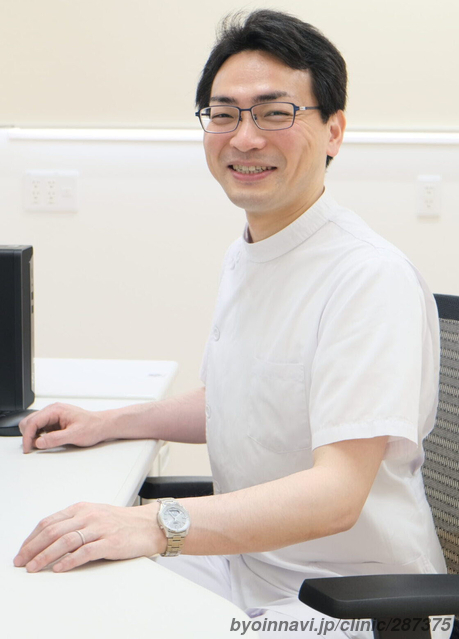 南條内科おなかクリニックの南條宗八院長先生の写真