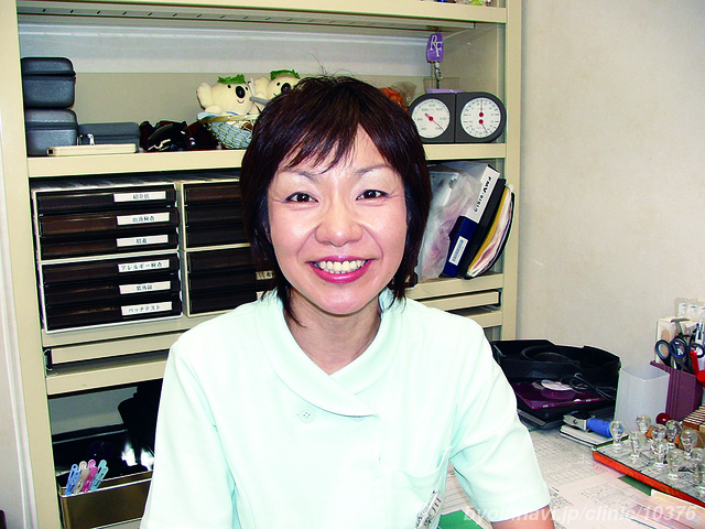 雑色皮フ科の栗川幸子院長先生の写真