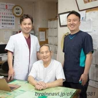 村井産婦人科小児歯科医院の村井軍一院長先生の写真