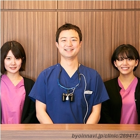 宮崎台デンタルクリニックの岡田敏宏院長先生の写真