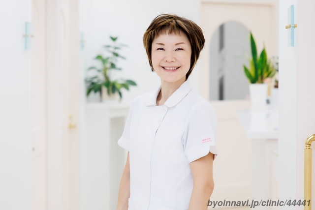 ゆかり皮フ科クリニックの新保有佳里院長先生の写真