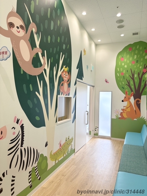 よいこのわくわくクリニック ファミール流山おおたかの森の外観/院内の写真
