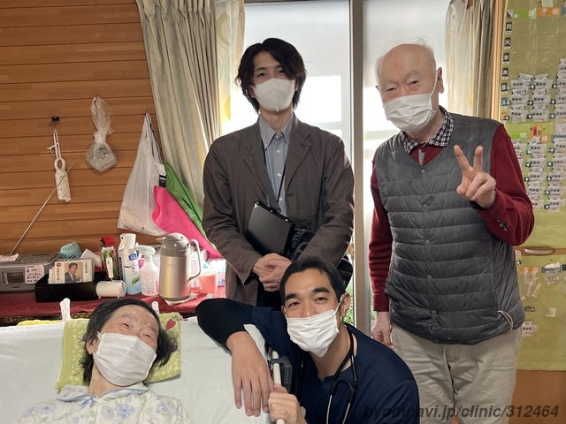 よつばや在宅クリニックの中尾充貴院長先生の写真