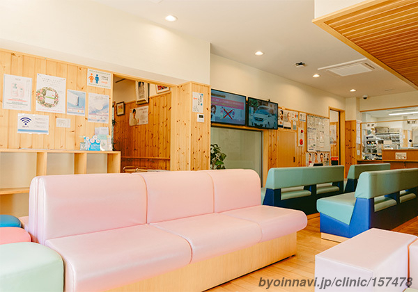 渡辺皮膚科・形成外科クリニックの外観/院内の写真