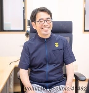 赤木皮膚科クリニックの院長先生の写真