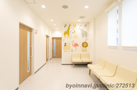 氷川台のと小児科クリニックの外観/院内の写真