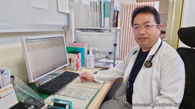 しらさかハートクリニックの白坂明広院長先生の写真