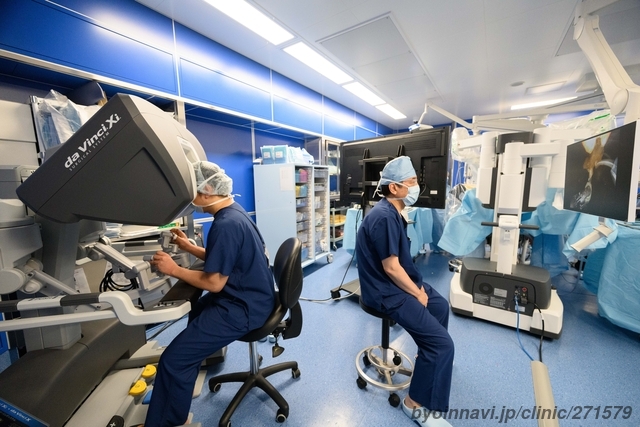 東京国際大堀病院の院長先生の写真