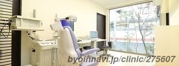 おかべ耳鼻咽喉科の外観/院内の写真