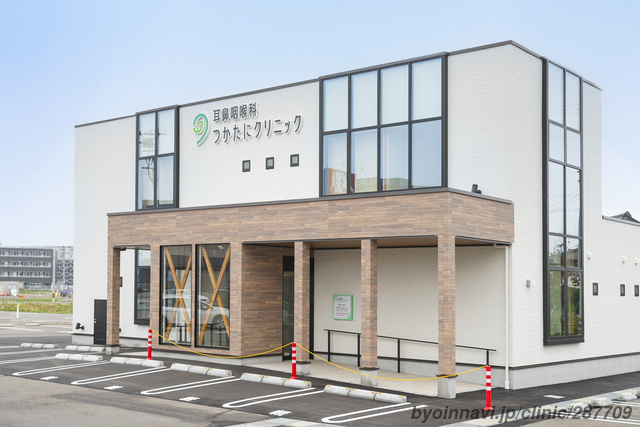 耳鼻咽喉科つかたにクリニックの外観/院内の写真