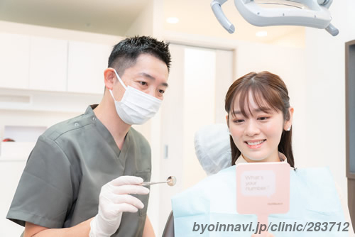 十日市場駅前 なついろ歯科の院長先生の写真