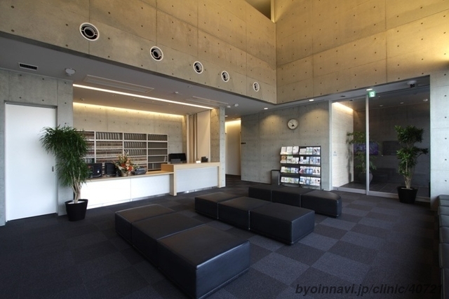 新見眼科の外観/院内の写真