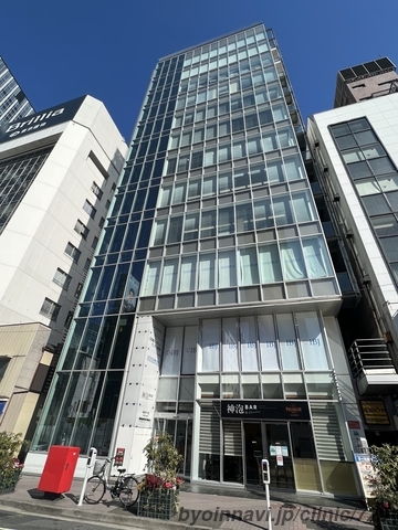 やえす日本橋ヒフ科の外観/院内の写真