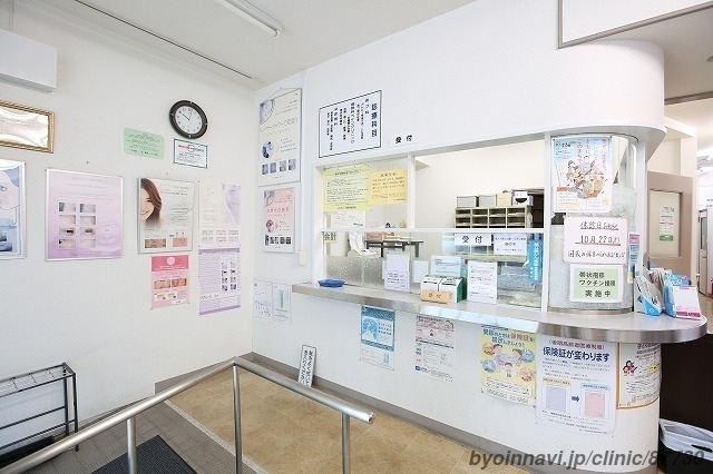 任医院の外観/院内の写真