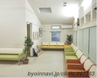 うめはら皮ふ科の外観/院内の写真