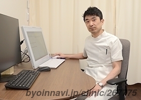 こやま内科クリニックの小山泰寛院長先生の写真