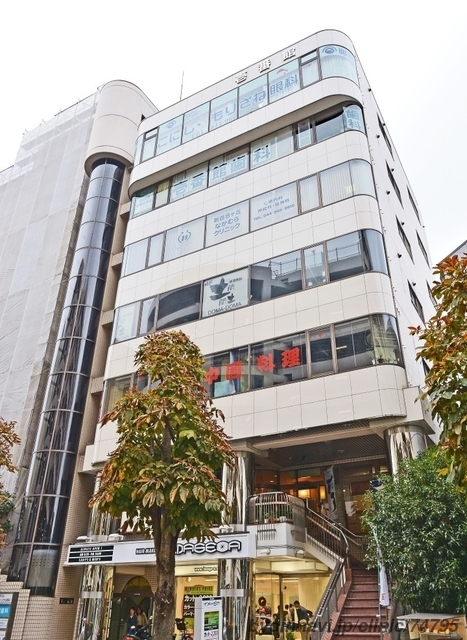 新百合ヶ丘壱番館歯科クリニックの外観/院内の写真