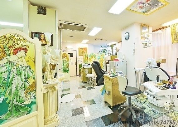新百合ヶ丘壱番館歯科クリニックの外観/院内の写真