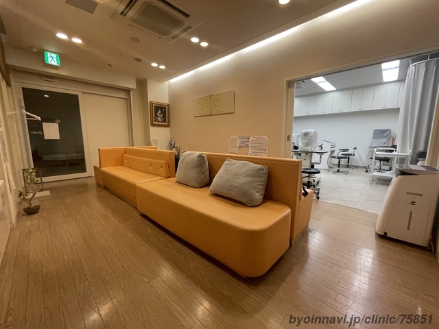 円山鈴木眼科の外観/院内の写真