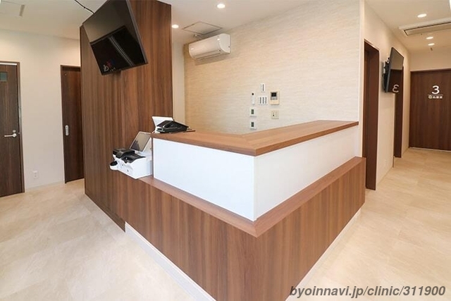 えみファミリークリニックの外観/院内の写真