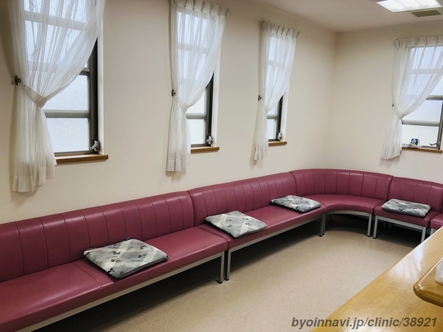 上田内科医院の外観/院内の写真