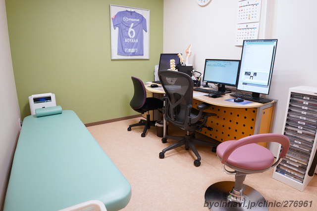 たまプラーザ駅前整形外科の外観/院内の写真